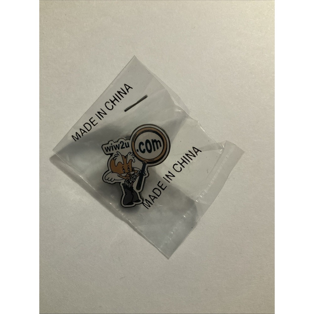 Vintage wiw2u.com Enamel Lapel Pin Cartoon Character Magnifying Glass New
